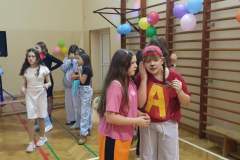 aeabb076-4441-4505-b59d-8bd6296c2481