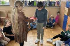 806a0750-ba28-4d4f-b848-02b80b973e13