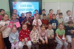 c8c62a40-f076-42e0-9c6b-4c33adfdf752