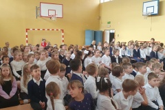 5765d7c5-9c00-48c8-bf63-6d4fc16f9b81