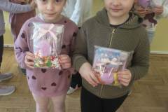 c6ca816e-1312-4c94-b34a-e95d23c00ff7