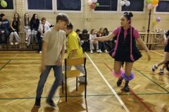 4f90f0b5-b596-4551-bbe6-e3b0643ab7b9