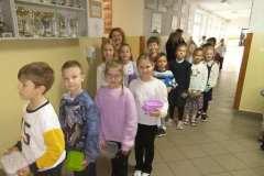 ba6eac69-faf9-46de-aacf-840d5b785bb7