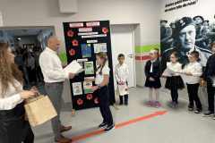 6dcb4de9-9bfd-4460-b624-797ae7dbdfa7