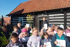 879dfd55-6f07-4225-bd89-78017e32a5b3