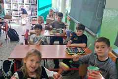 f1598f99-4d05-4477-adf0-994b7756f10b