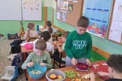 5f551927-01c5-423c-9969-084a391c07e7