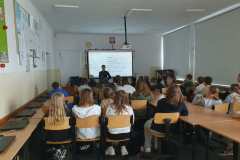 1b5d3f0e-64f8-4787-b396-6f44816bc31d