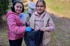 ffeff20b-e024-4443-927d-cf8321b81d30