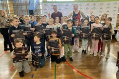 604d010c-e364-4789-87e2-9319a4813cf2