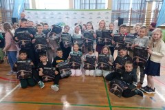 99dc3002-6e12-4d88-9723-aaa5b6b1fd8b