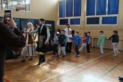 16320105-da0e-458b-8e10-a189ff65f8c1