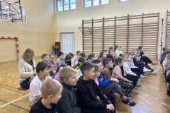 09efa620-6b41-4b6a-a9b0-5419aada93a2