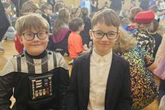 a8ca5cc5-5b1f-4d12-8438-fa48cdc10d7e