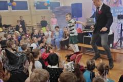 ab2e7705-320d-4bba-9ea2-72e2d312e129