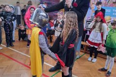 d833e68f-fcbb-4f73-bcee-df2bbab3a9f3