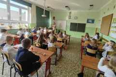 fc18b26d-2cec-49a5-85d1-f9253d5bb988