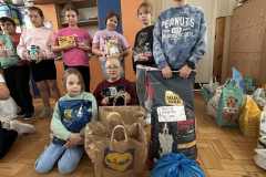 60d97a9f-0138-4273-bd9e-dc84489e1e64